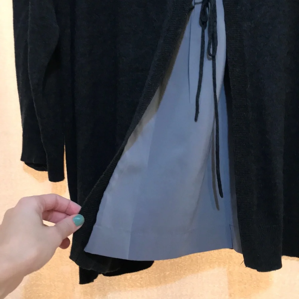 Vera Wang Top - Picture 3 of 6